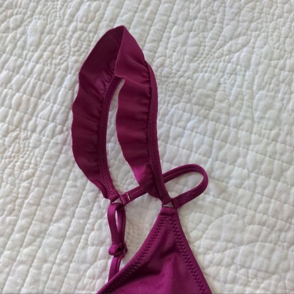 Victoria Secret Pink Deep Purple Ruffle Cold Shoulder 2 Pieces Swimsuit - Picture 5 of 6